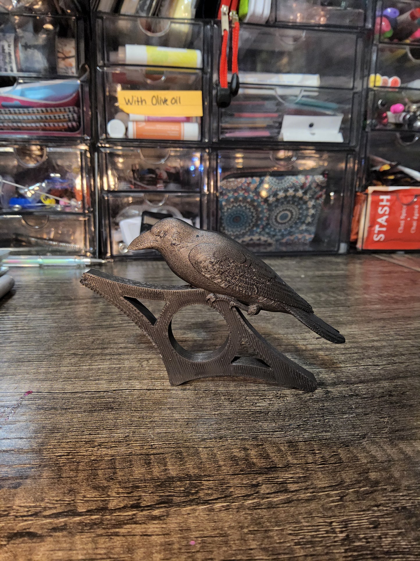 Thumb page holder Raven