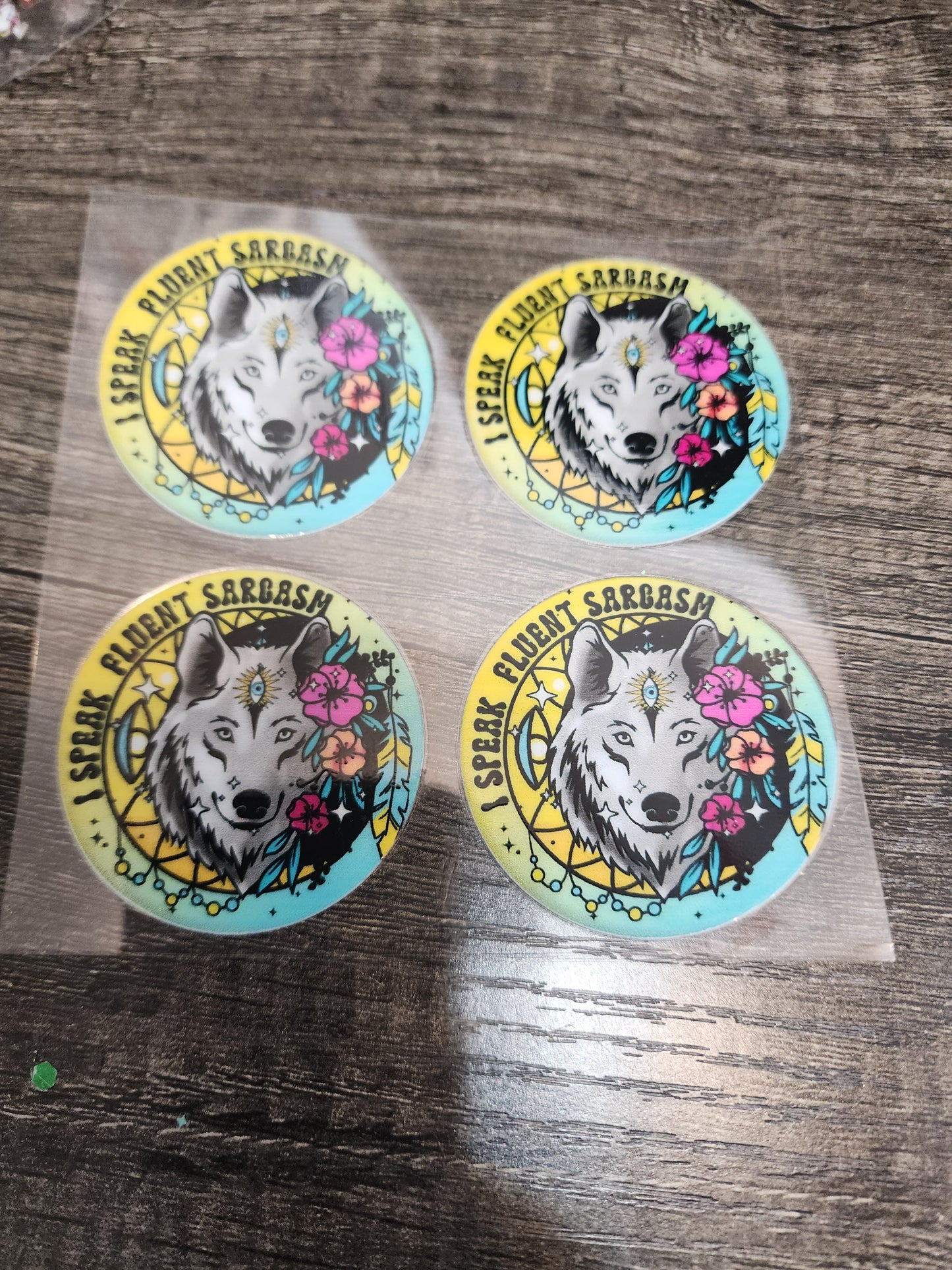 Small ordement  wrap