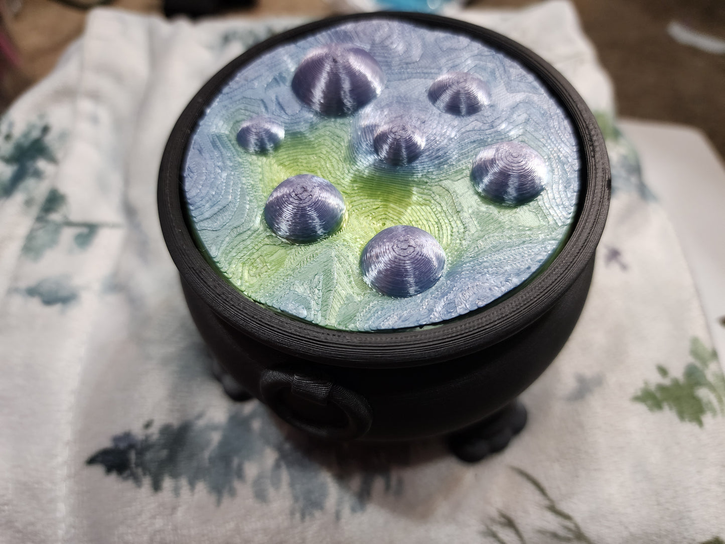 Large mystery  Cauldron