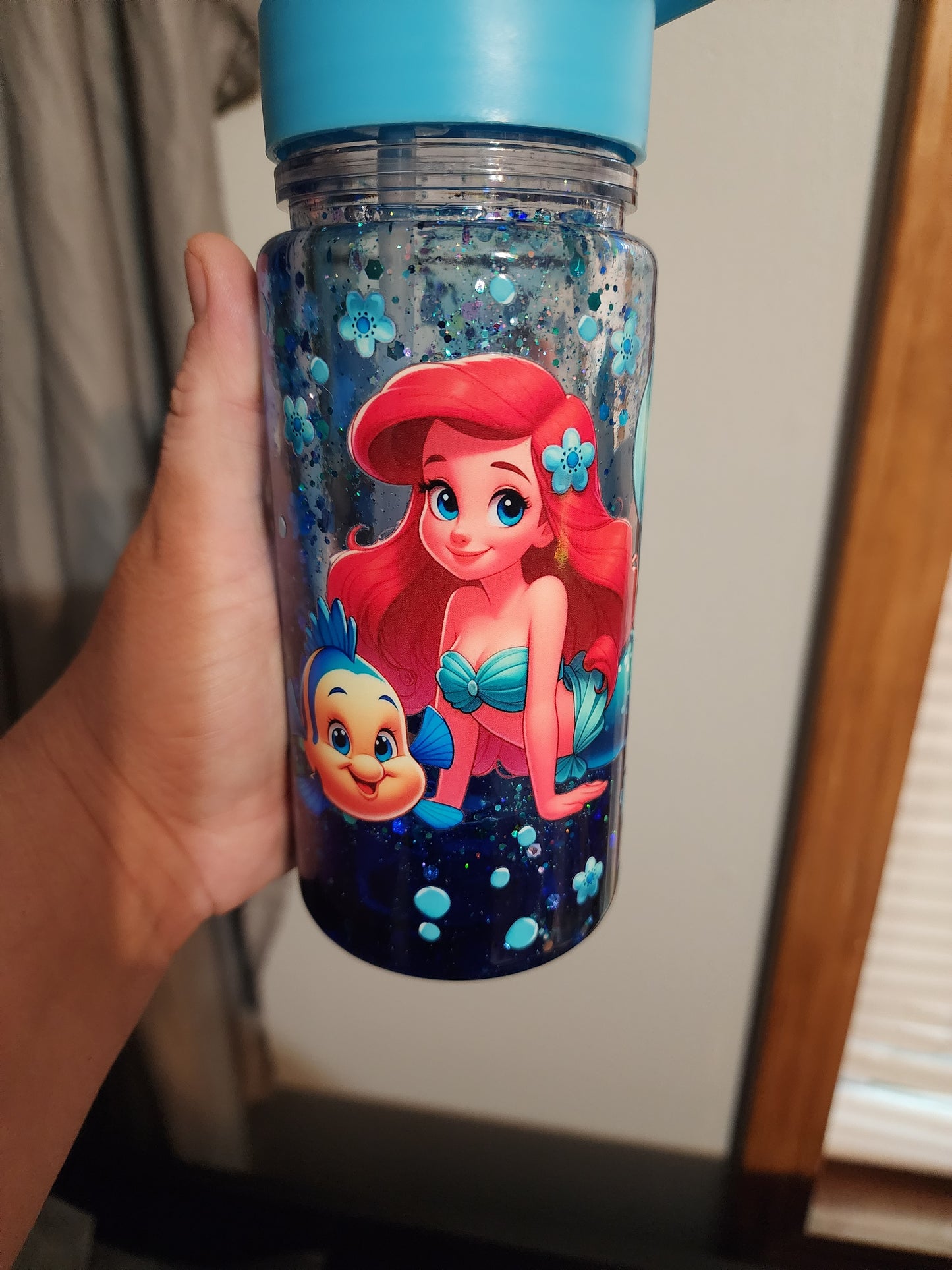 10oz kids Snowglobe Tumblers addon